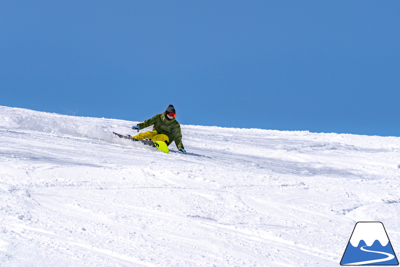 Hanako Takamatsu × SNOW Freaks SNOWBOARD PHOTOGRAPHY SESSION in Rusutsu Resort